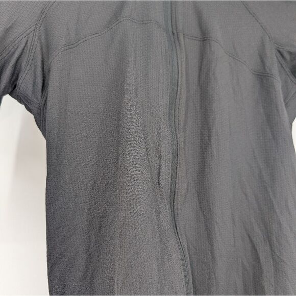Lululemon bicycle shirt - Picture 3 of 8